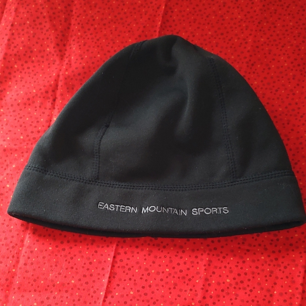 Eastern Mountain Sports Classic Black Hat. Fleece Lined. Size Fits All.
